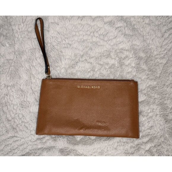 Michael Kors Brown Pebbled Leather Wristlet Clutch Zip Wallet - Picture 1 of 10